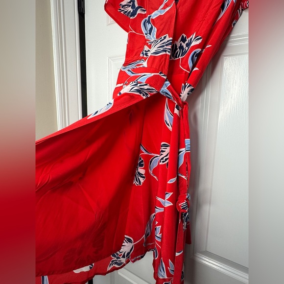Yumi Kim Red Floral Wrap Dress - Picture 3 of 4